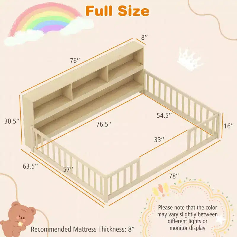 Lit au sol Montessori avec étagères à livres, étagères de rangement et barrières de sécurité.
