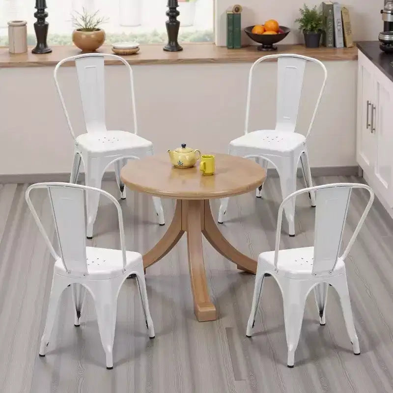 Chaises de salle à manger en métal, empilables, avec dossiers amovibles, convenant aux cuisines et salles à manger intérieures et extérieures.