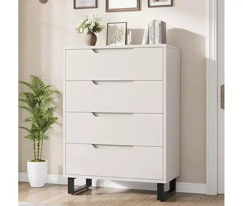 Meuble de rangement haut en bois à quatre tiroirs, de conception indépendante.