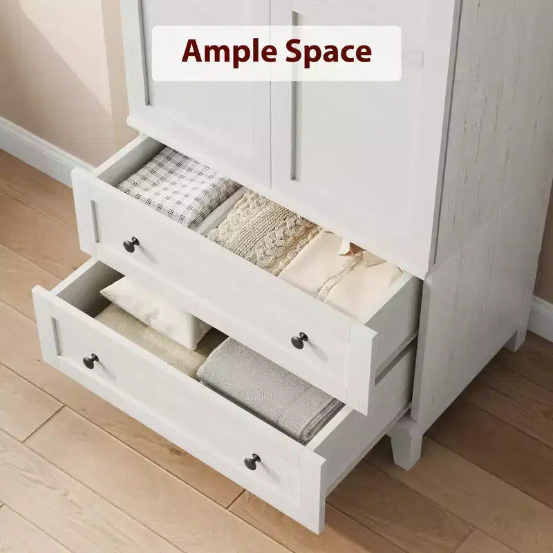 Armoires hautes de rangement, armoires de style rustique sur pied.